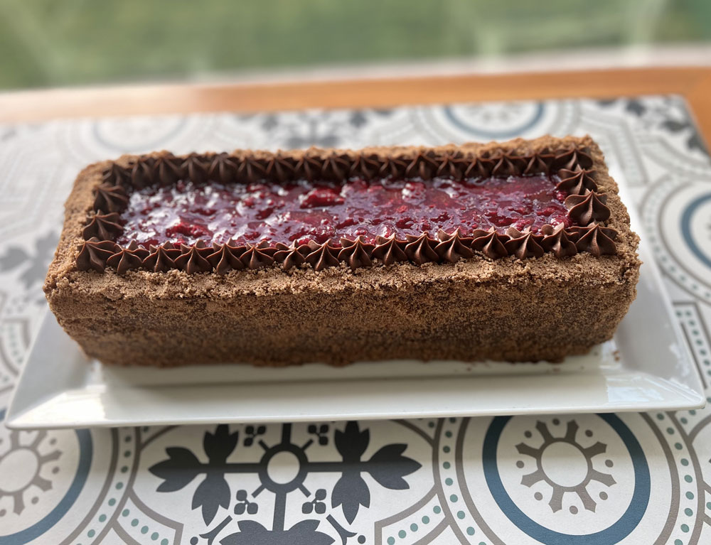 TORTA HOJARASCA MANJAR, PASTELERA, FRAMBUESAS